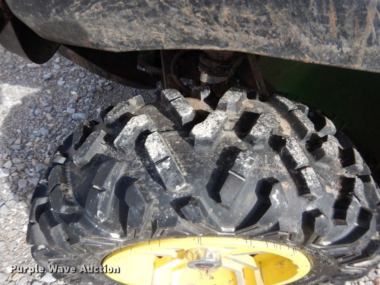 image for item GK9048 2016 John Deere Gator 825i S4 utility vehicle