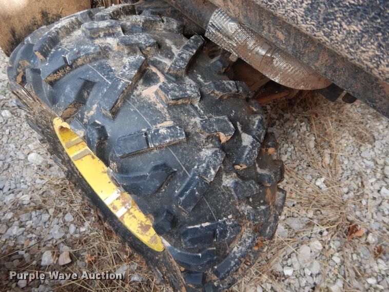 image for item GK9048 2016 John Deere Gator 825i S4 utility vehicle