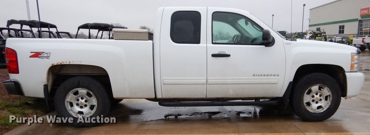 image for item GK9054 2010 Chevrolet Silverado 1500  Ext. Cab pickup truck
