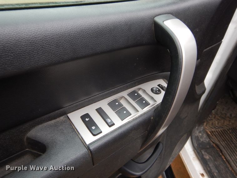 image for item GK9054 2010 Chevrolet Silverado 1500  Ext. Cab pickup truck