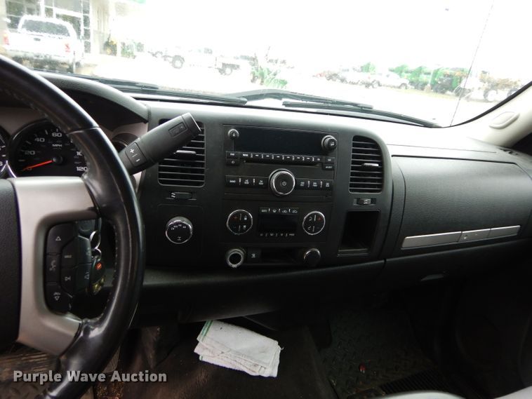 image for item GK9054 2010 Chevrolet Silverado 1500  Ext. Cab pickup truck