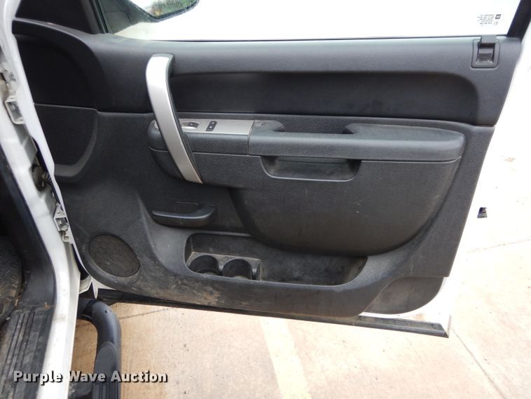 image for item GK9054 2010 Chevrolet Silverado 1500  Ext. Cab pickup truck