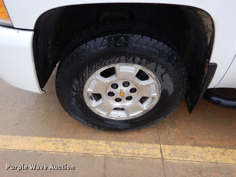 image for item GK9054 2010 Chevrolet Silverado 1500  Ext. Cab pickup truck