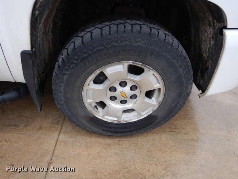 image for item GK9054 2010 Chevrolet Silverado 1500  Ext. Cab pickup truck