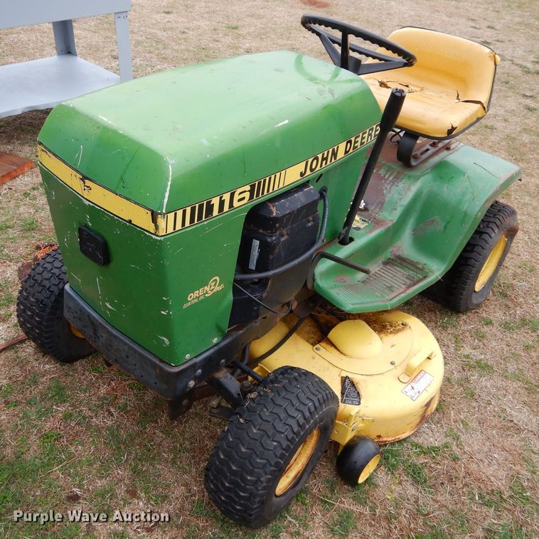 image for item GK9056 John Deere 116 lawn mower