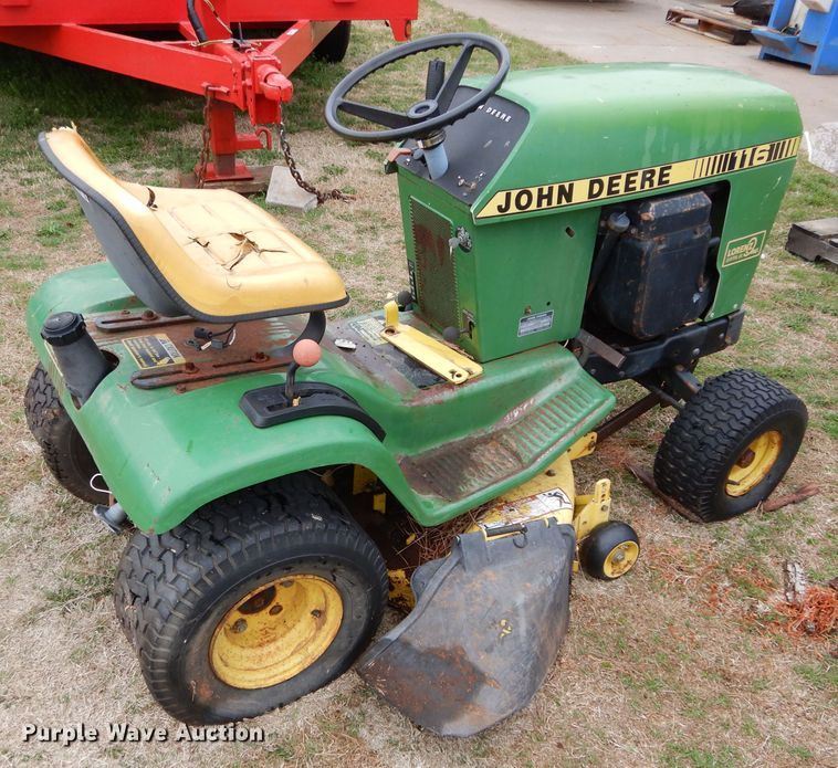 image for item GK9056 John Deere 116 lawn mower