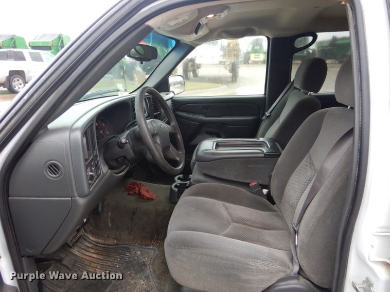 image for item GK9062 2006 Chevrolet Silverado 1500  Crew Cab pickup truck