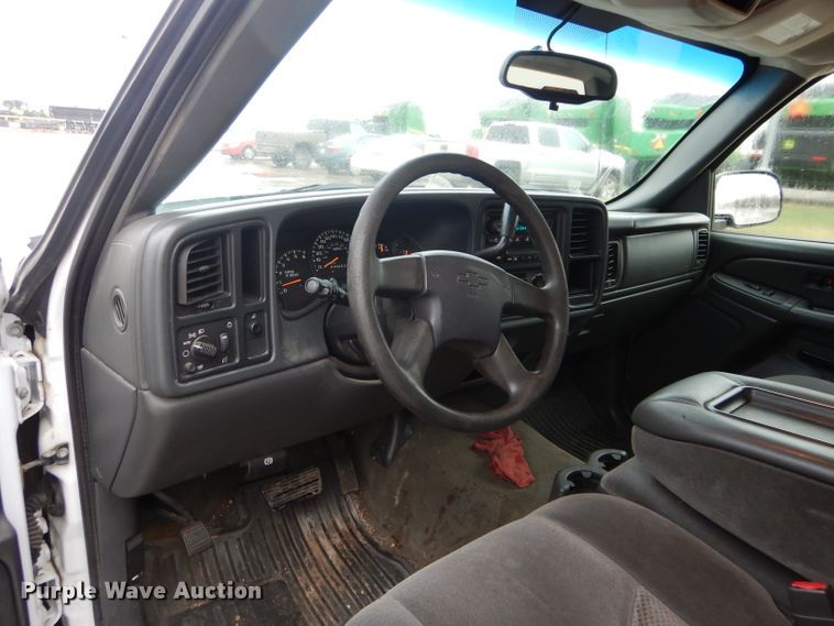 image for item GK9062 2006 Chevrolet Silverado 1500  Crew Cab pickup truck