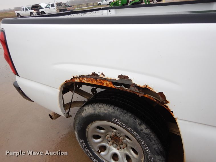 image for item GK9062 2006 Chevrolet Silverado 1500  Crew Cab pickup truck