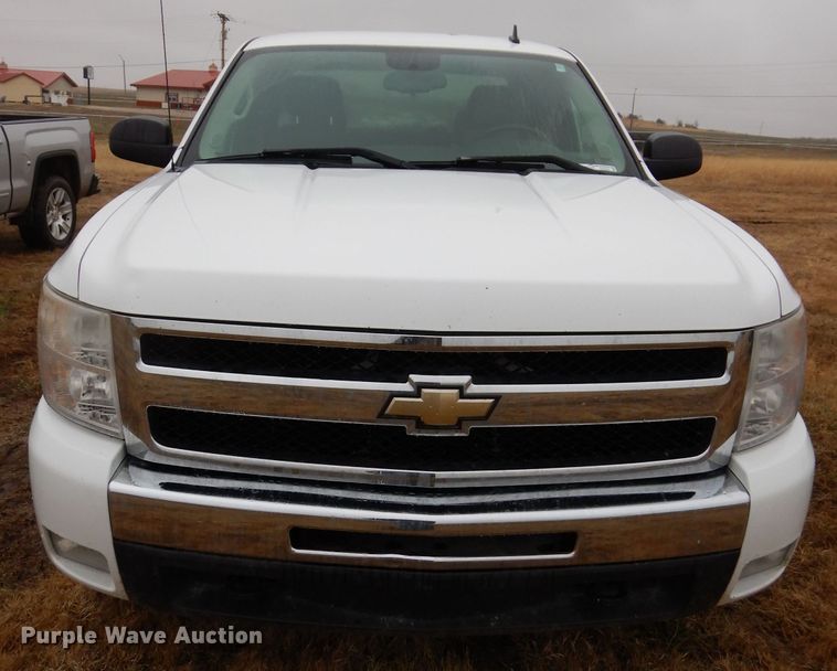 image for item GK9063 2010 Chevrolet Silverado 1500  Ext. Cab pickup truck