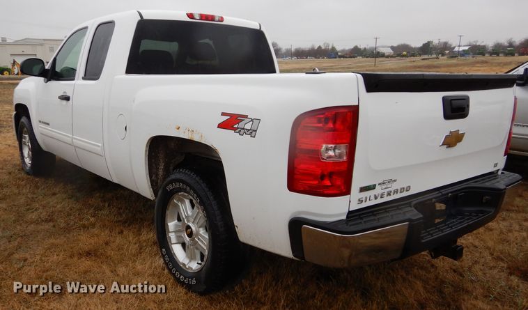image for item GK9063 2010 Chevrolet Silverado 1500  Ext. Cab pickup truck