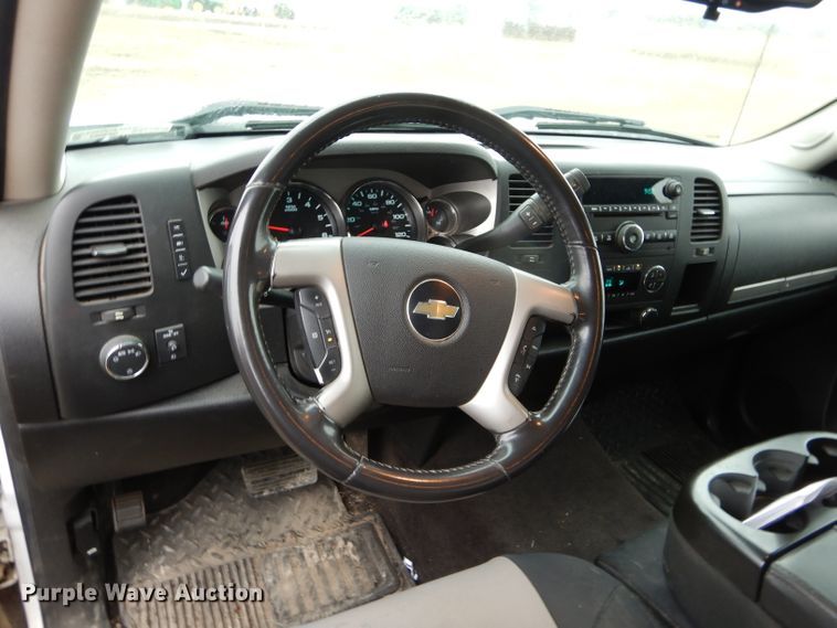 image for item GK9063 2010 Chevrolet Silverado 1500  Ext. Cab pickup truck