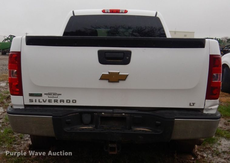 image for item GK9073 2011 Chevrolet Silverado 1500  Crew Cab pickup truck