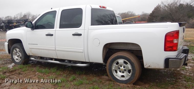 image for item GK9073 2011 Chevrolet Silverado 1500  Crew Cab pickup truck