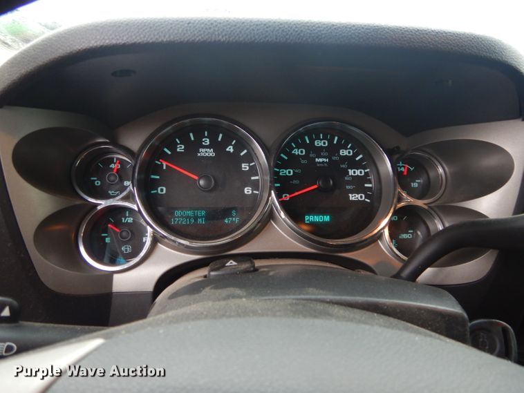 image for item GK9073 2011 Chevrolet Silverado 1500  Crew Cab pickup truck