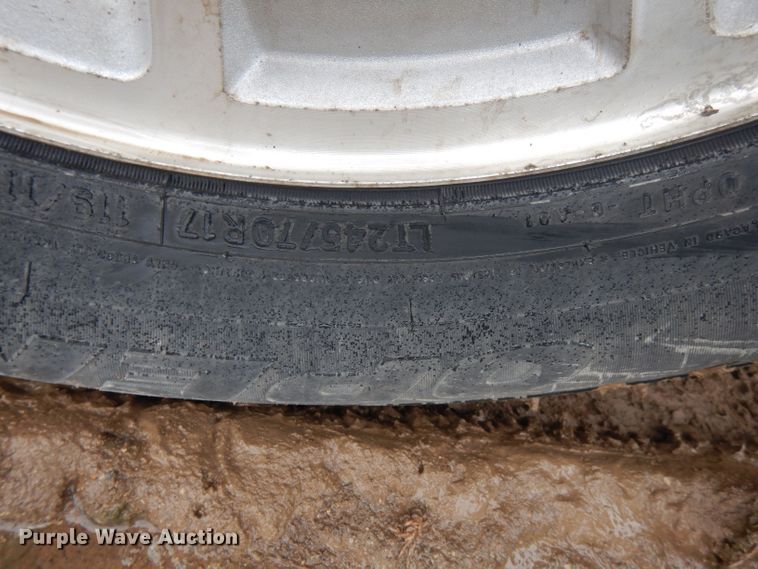 image for item GK9073 2011 Chevrolet Silverado 1500  Crew Cab pickup truck