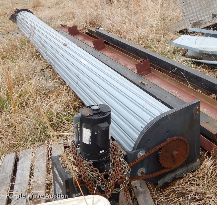 image for item GN9229 Liftmaster roll-up door