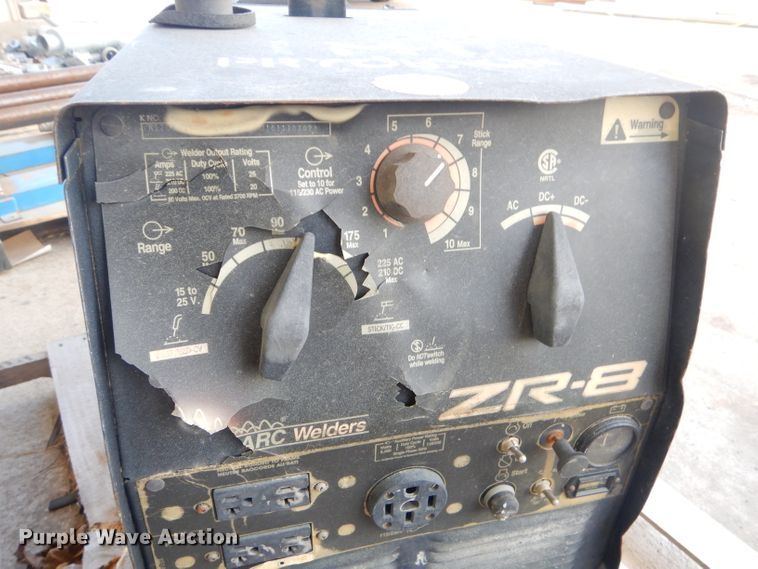 image for item GN9239 Red-d-arc ZR-8 welder