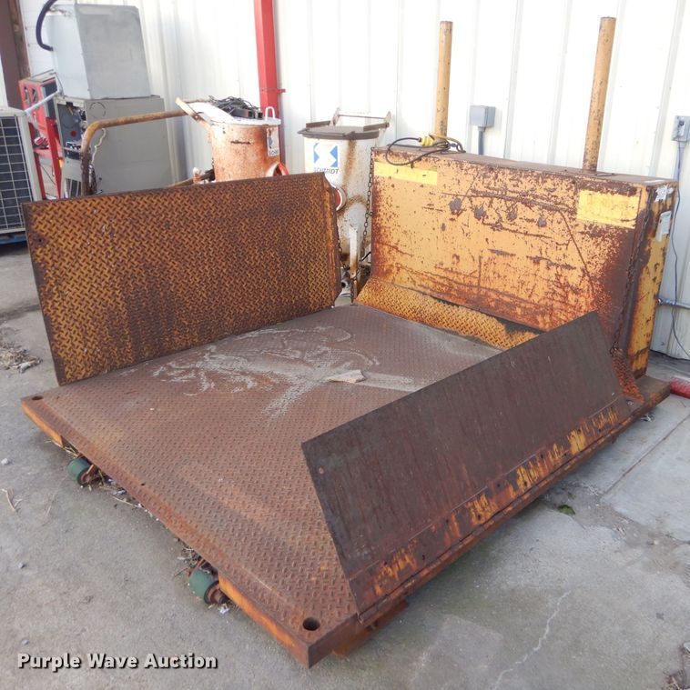 image for item GN9240 Equipment Company of America lift