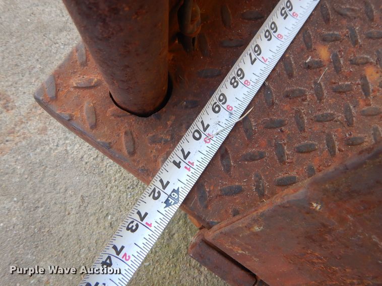 image for item GN9240 Equipment Company of America lift