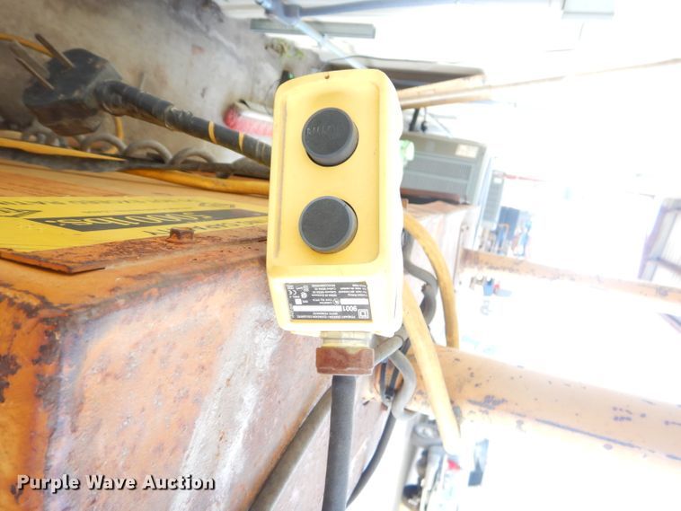 image for item GN9240 Equipment Company of America lift