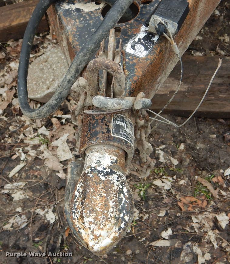 image for item GO9549 2005 J&W utility trailer