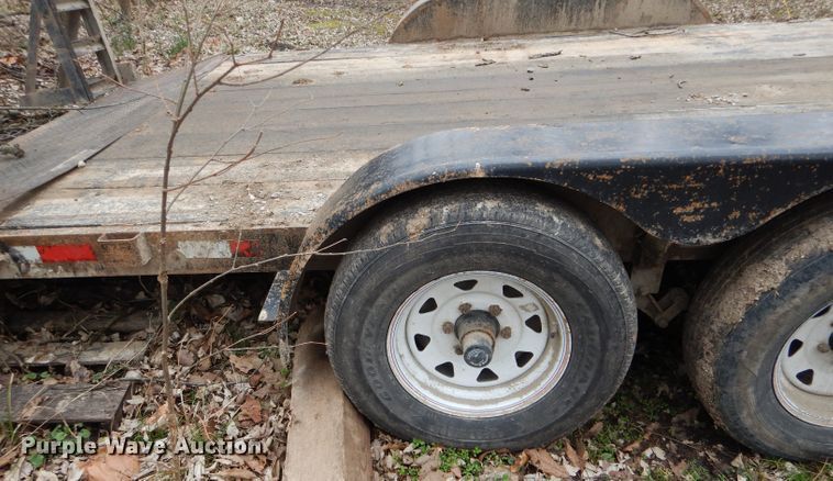 image for item GO9549 2005 J&W utility trailer