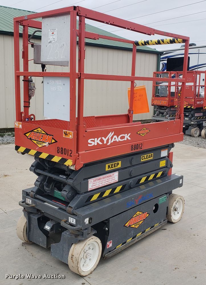 image for item GP9017 Skyjack SJIII 3219 scissor lift