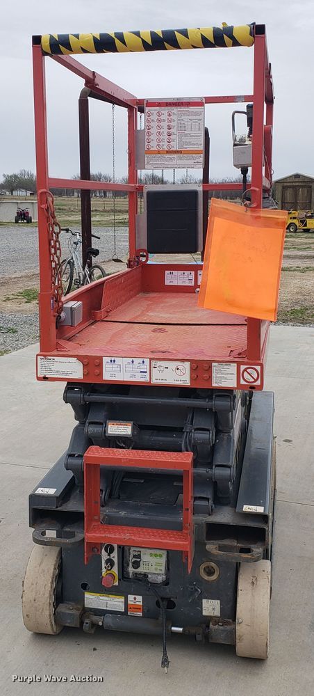 image for item GP9017 Skyjack SJIII 3219 scissor lift