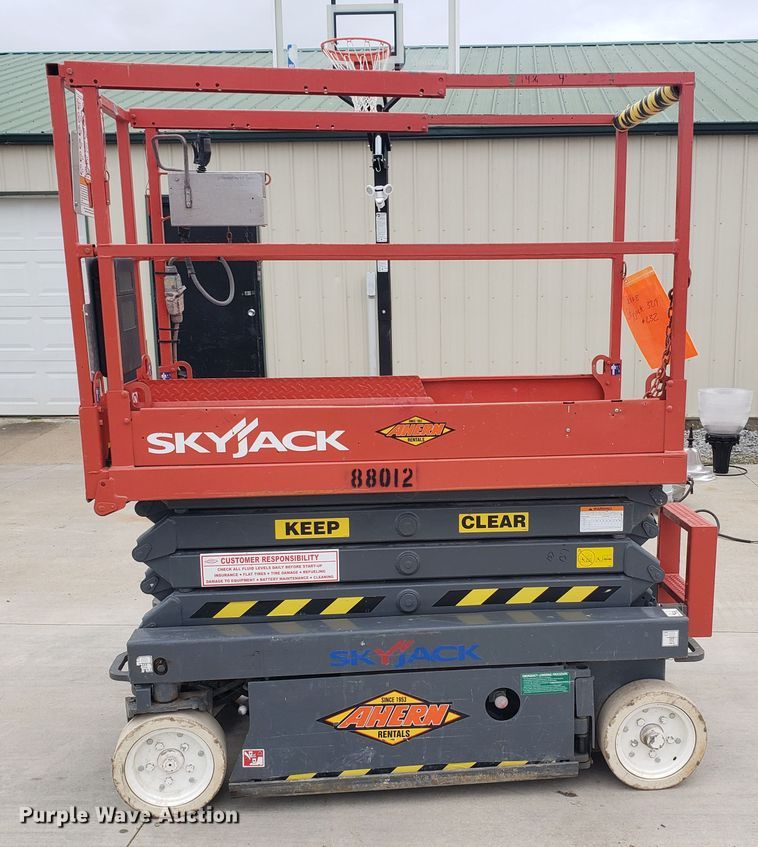 image for item GP9017 Skyjack SJIII 3219 scissor lift