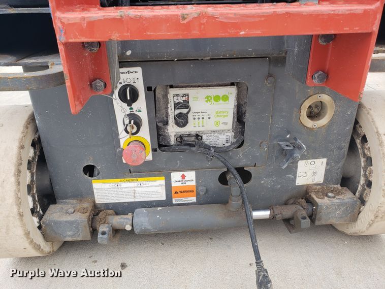 image for item GP9017 Skyjack SJIII 3219 scissor lift