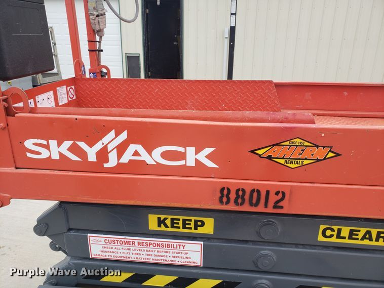 image for item GP9017 Skyjack SJIII 3219 scissor lift