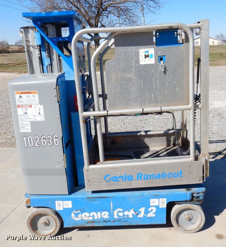 image for item GT9222 2013 Genie GR-12 vertical lift