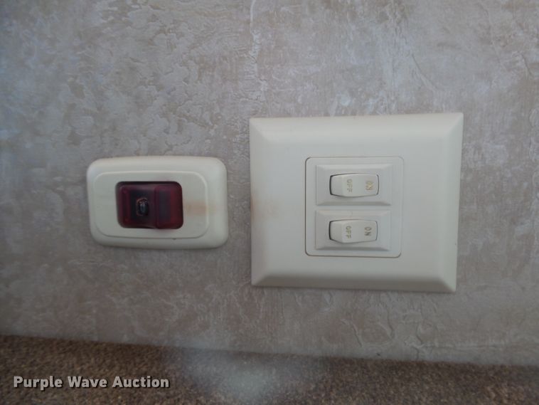 image for item GV9751 2008 Keystone 252RL  camper