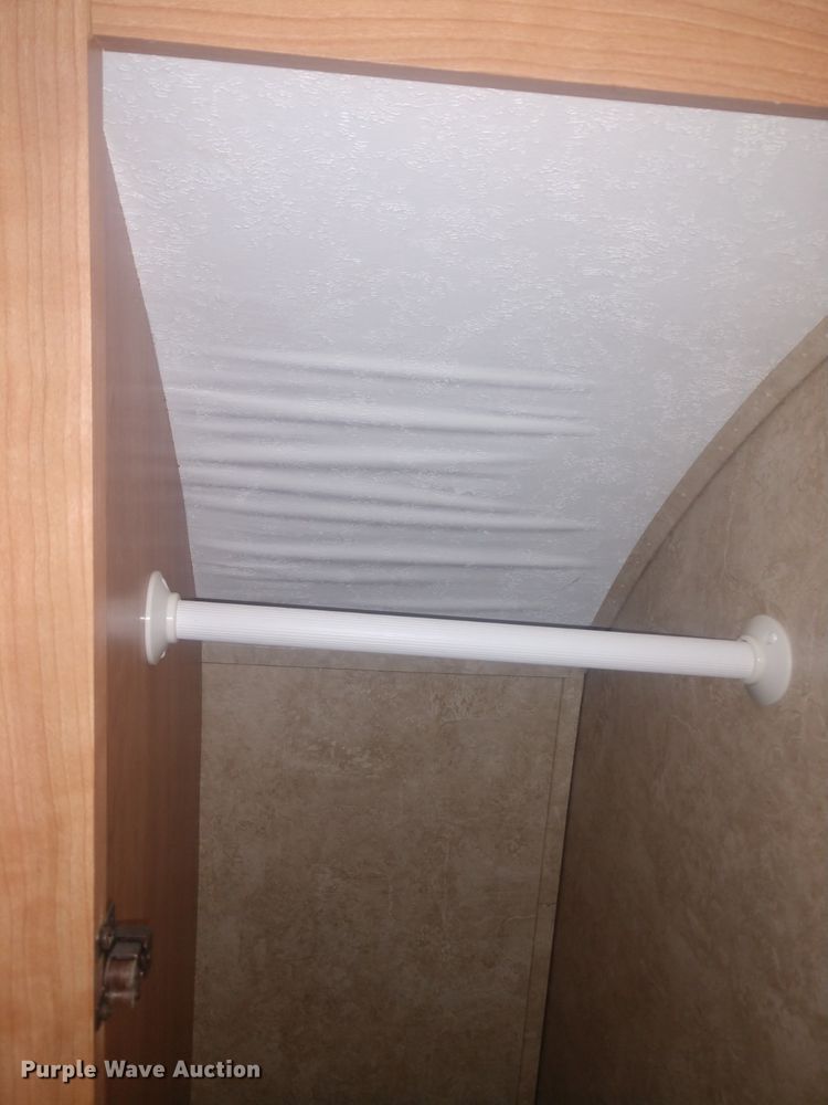 image for item GV9751 2008 Keystone 252RL  camper