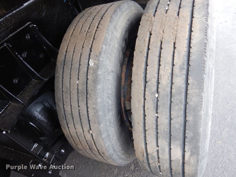 image for item GW9622 2004 Kenworth T300 propane delivery truck