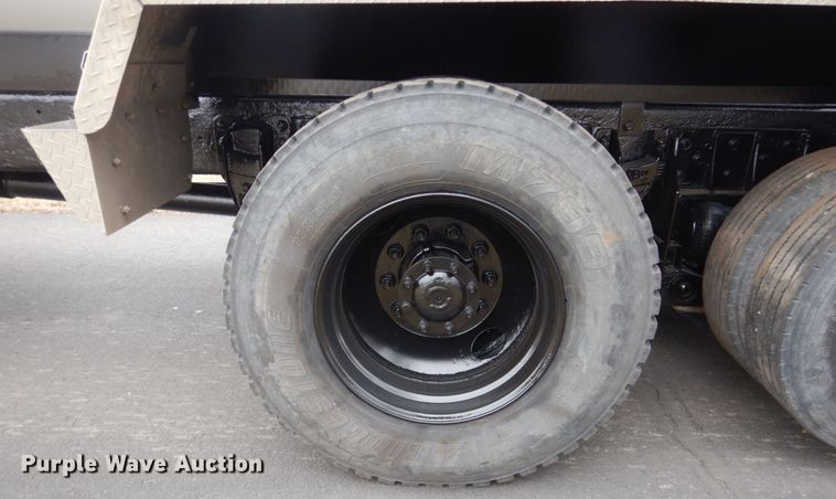 image for item GW9622 2004 Kenworth T300 propane delivery truck