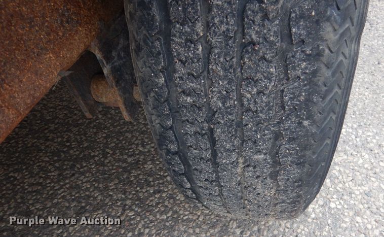 image for item GW9635 2011 Longhorn dump trailer