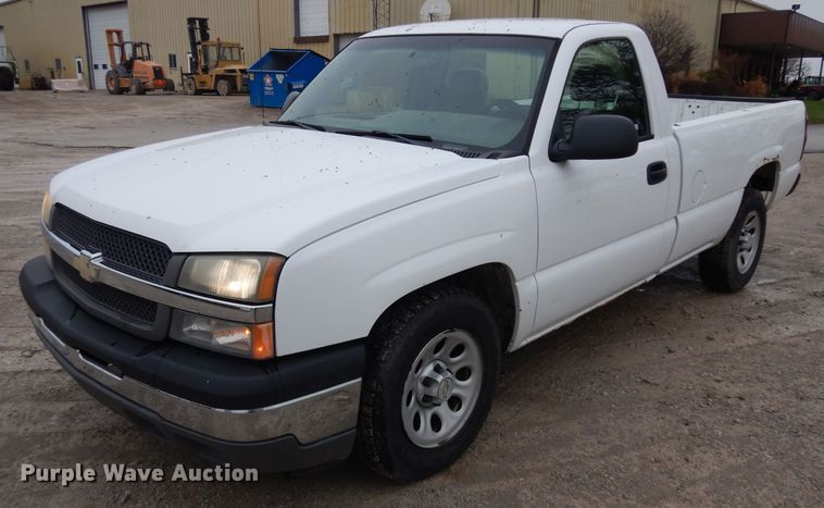 image for item GX9981 2005 Chevrolet Silverado 1500  pickup truck