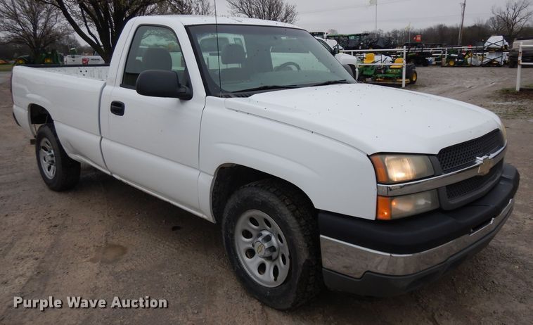 image for item GX9981 2005 Chevrolet Silverado 1500  pickup truck