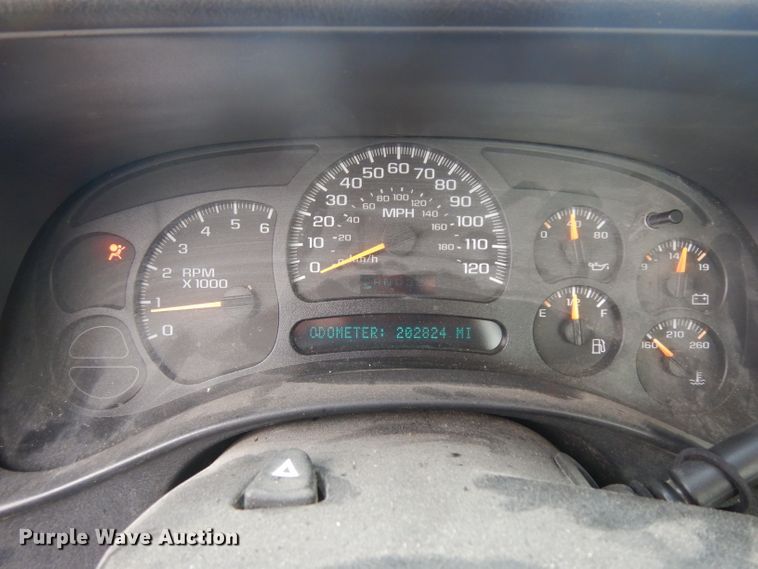 image for item GX9981 2005 Chevrolet Silverado 1500  pickup truck