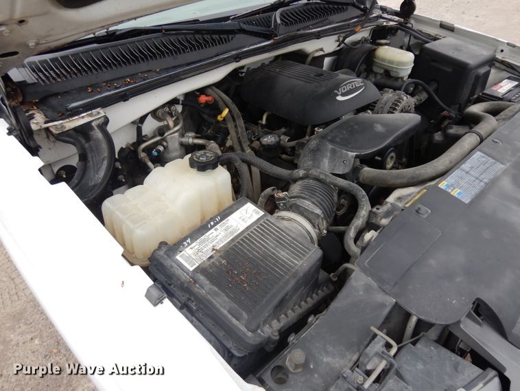 image for item GX9981 2005 Chevrolet Silverado 1500  pickup truck