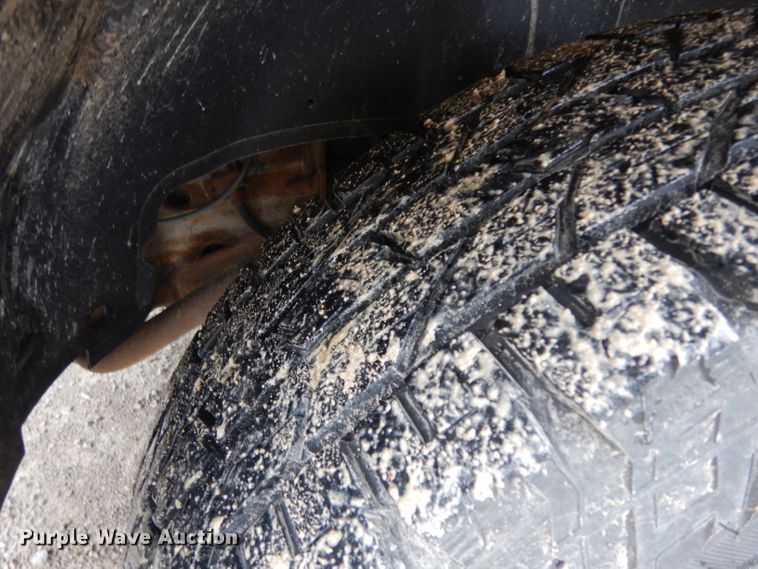 image for item GX9981 2005 Chevrolet Silverado 1500  pickup truck