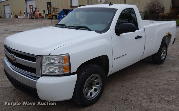 image for item GX9983 2007 Chevrolet Silverado 1500  pickup truck