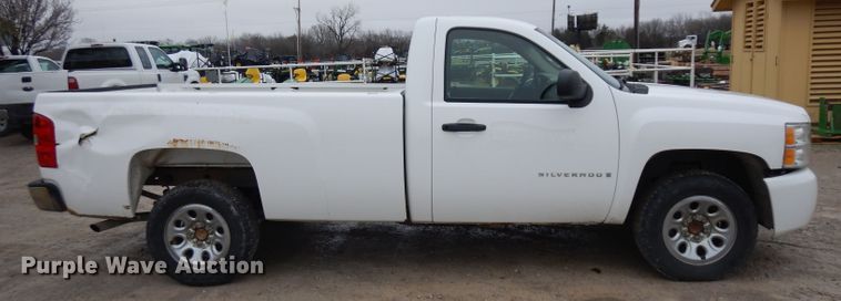 image for item GX9983 2007 Chevrolet Silverado 1500  pickup truck