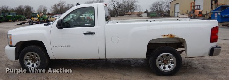 image for item GX9983 2007 Chevrolet Silverado 1500  pickup truck