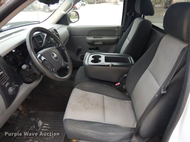 image for item GX9983 2007 Chevrolet Silverado 1500  pickup truck