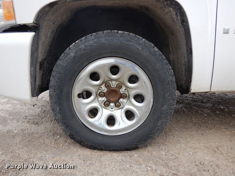 image for item GX9983 2007 Chevrolet Silverado 1500  pickup truck