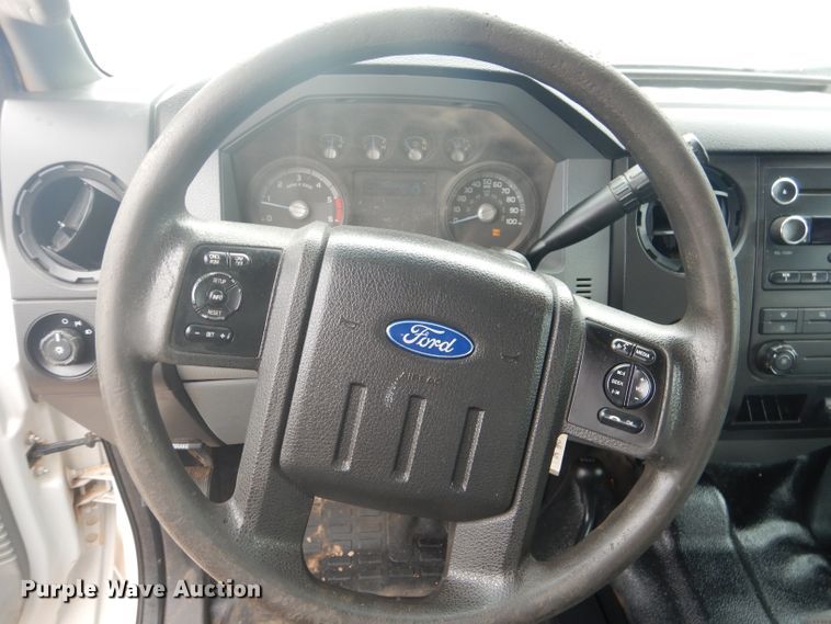 image for item HC9001 2016 Ford F550 winch truck