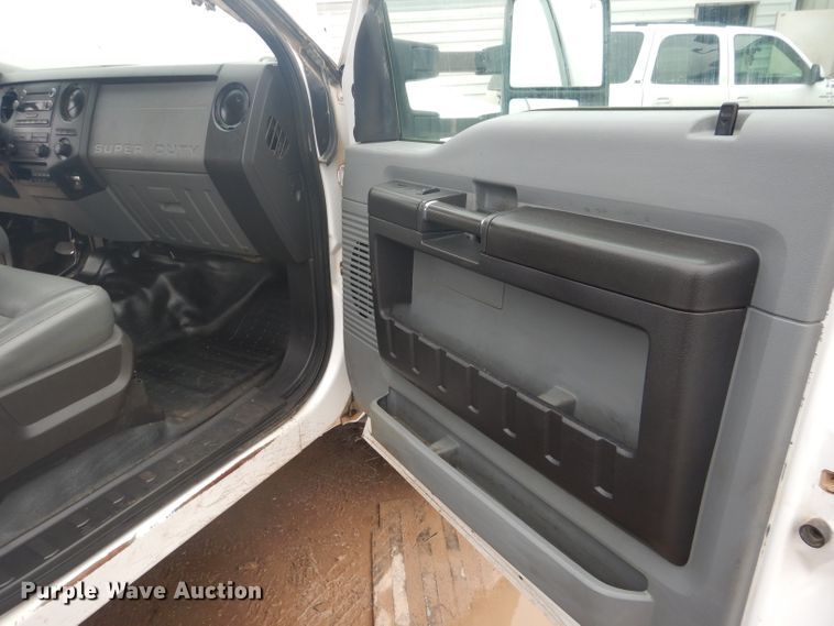 image for item HC9001 2016 Ford F550 winch truck